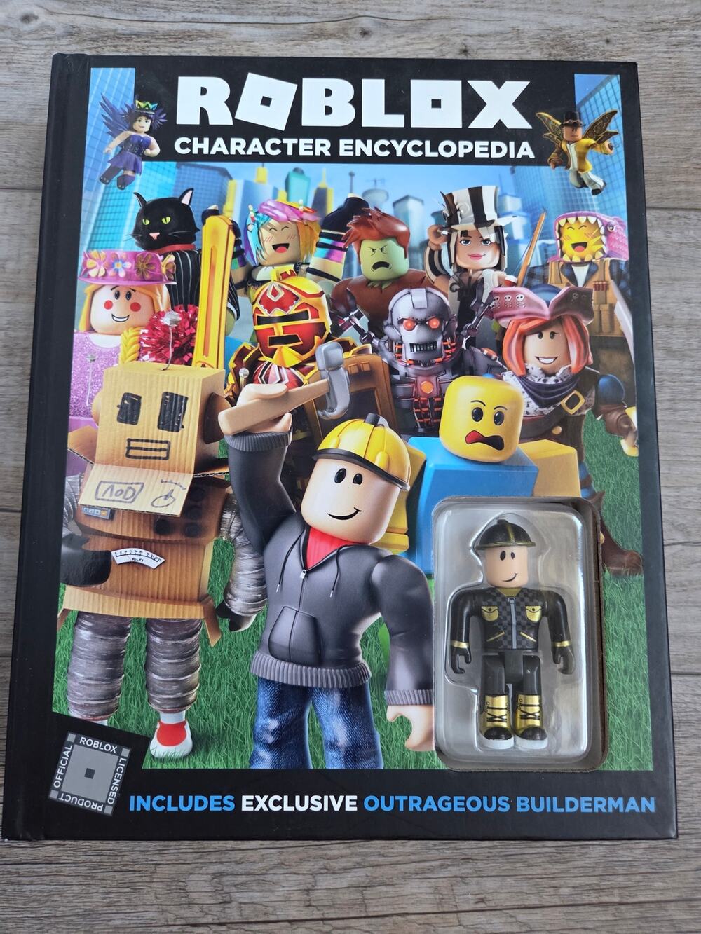 Roblox Character Encyclopedia Hardcover Book + Exclusive Builderman Figure